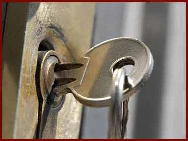 Locksmith Lock Store Cleveland, OH 216-606-9130 - 2-lock-and-key